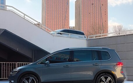 Volkswagen Touran III, 2021 год, 1 770 000 рублей, 4 фотография