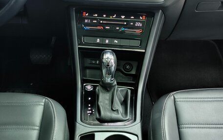 Volkswagen Touran III, 2021 год, 1 770 000 рублей, 19 фотография