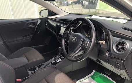 Toyota Auris II, 2018 год, 918 000 рублей, 8 фотография