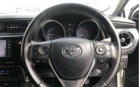 Toyota Auris II, 2018 год, 918 000 рублей, 10 фотография