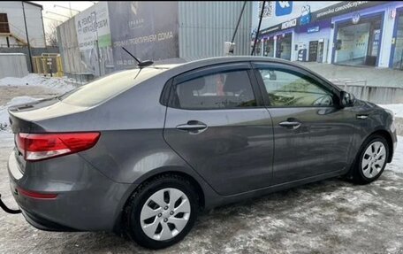 KIA Rio III рестайлинг, 2017 год, 1 070 000 рублей, 2 фотография
