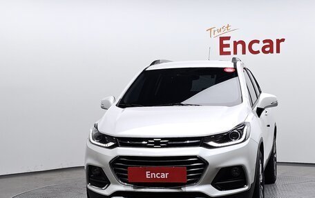 Chevrolet Trax, 2022 год, 1 063 000 рублей, 2 фотография