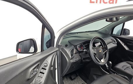 Chevrolet Trax, 2022 год, 1 063 000 рублей, 12 фотография