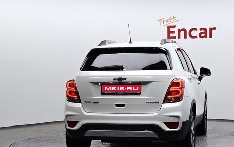 Chevrolet Trax, 2022 год, 1 063 000 рублей, 3 фотография