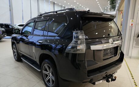 Toyota Land Cruiser Prado 150 рестайлинг 2, 2017 год, 4 350 000 рублей, 6 фотография