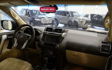 Toyota Land Cruiser Prado 150 рестайлинг 2, 2017 год, 4 350 000 рублей, 9 фотография