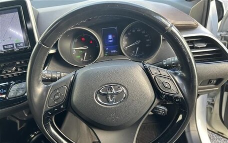 Toyota C-HR I рестайлинг, 2019 год, 1 628 000 рублей, 11 фотография