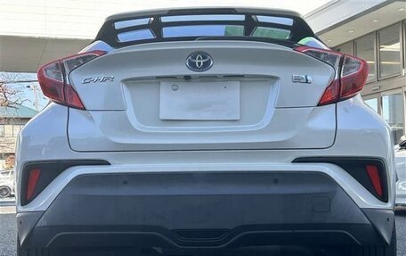 Toyota C-HR I рестайлинг, 2019 год, 1 628 000 рублей, 5 фотография