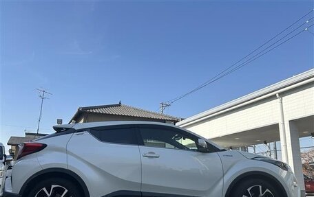 Toyota C-HR I рестайлинг, 2019 год, 1 628 000 рублей, 7 фотография