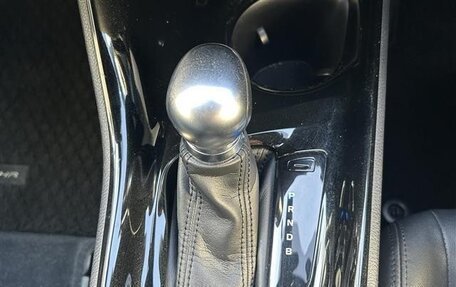 Toyota C-HR I рестайлинг, 2019 год, 1 628 000 рублей, 14 фотография