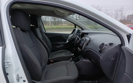 Renault Kaptur I рестайлинг, 2019 год, 990 000 рублей, 11 фотография