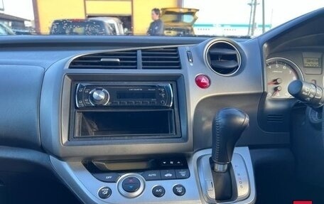 Honda Stream II, 2014 год, 1 055 000 рублей, 10 фотография