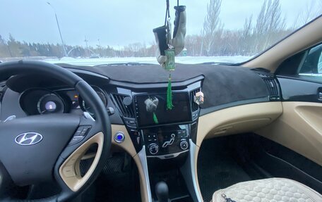 Hyundai Sonata VI, 2011 год, 1 350 000 рублей, 12 фотография