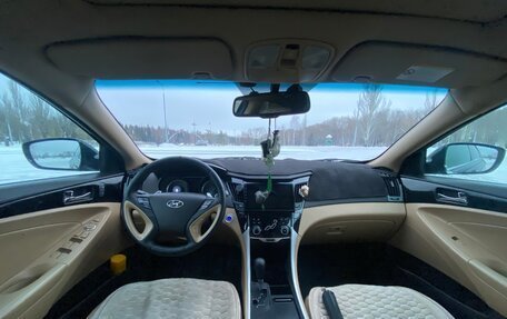 Hyundai Sonata VI, 2011 год, 1 350 000 рублей, 13 фотография