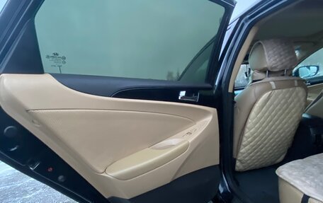 Hyundai Sonata VI, 2011 год, 1 350 000 рублей, 10 фотография