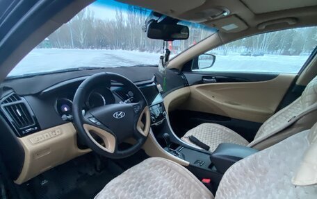 Hyundai Sonata VI, 2011 год, 1 350 000 рублей, 11 фотография