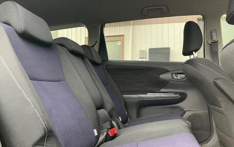 Toyota Wish II, 2017 год, 1 140 000 рублей, 27 фотография