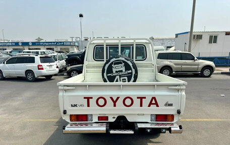 Toyota Land Cruiser 70, 2025 год, 11 176 000 рублей, 6 фотография