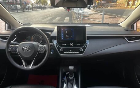 Toyota Corolla, 2022 год, 1 850 000 рублей, 6 фотография