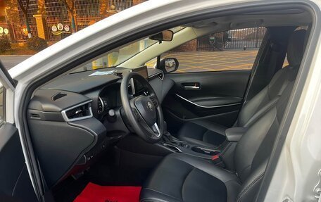 Toyota Corolla, 2022 год, 1 850 000 рублей, 9 фотография