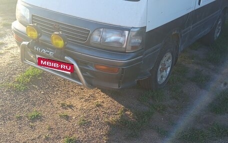 Toyota HiAce H100, 1994 год, 405 000 рублей, 11 фотография