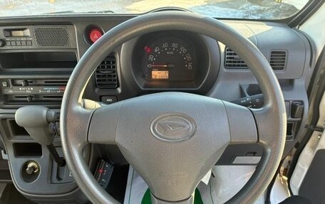 Daihatsu Hijet X, 2015 год, 520 000 рублей, 15 фотография