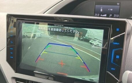 Toyota Voxy III, 2021 год, 2 250 000 рублей, 14 фотография