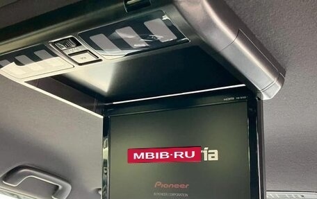 Toyota Voxy III, 2021 год, 2 250 000 рублей, 15 фотография