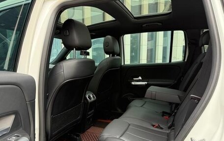 Mercedes-Benz GLB, 2022 год, 2 250 000 рублей, 11 фотография