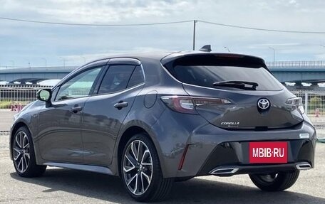 Toyota Corolla, 2022 год, 1 398 000 рублей, 2 фотография
