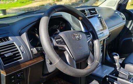 Toyota Land Cruiser Prado 150 рестайлинг 2, 2018 год, 6 200 000 рублей, 7 фотография