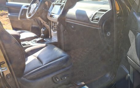 Toyota Land Cruiser Prado 150 рестайлинг 2, 2018 год, 6 200 000 рублей, 6 фотография