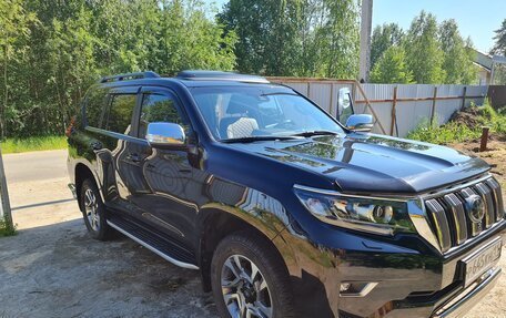 Toyota Land Cruiser Prado 150 рестайлинг 2, 2018 год, 6 200 000 рублей, 9 фотография