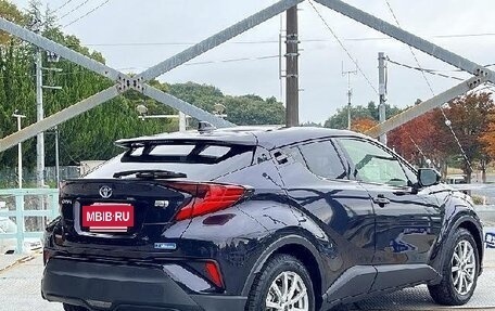 Toyota C-HR I рестайлинг, 2018 год, 1 469 000 рублей, 4 фотография