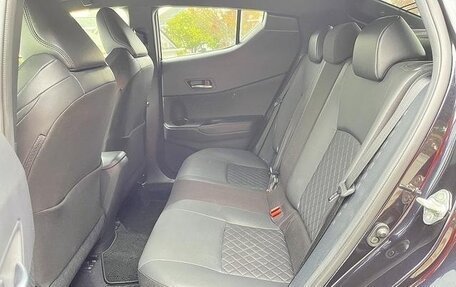 Toyota C-HR I рестайлинг, 2018 год, 1 469 000 рублей, 14 фотография