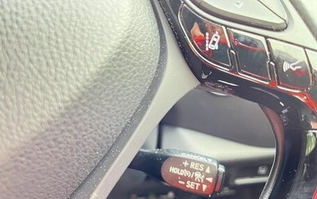 Toyota C-HR I рестайлинг, 2018 год, 1 469 000 рублей, 17 фотография