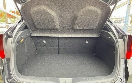 Toyota C-HR I рестайлинг, 2018 год, 1 469 000 рублей, 33 фотография