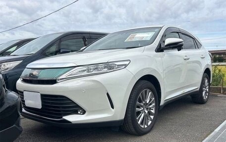 Toyota Harrier, 2019 год, 2 500 000 рублей, 2 фотография