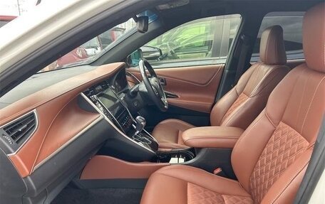 Toyota Harrier, 2019 год, 2 500 000 рублей, 7 фотография