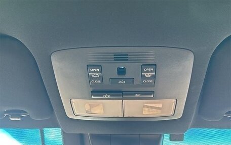 Toyota Harrier, 2019 год, 2 500 000 рублей, 19 фотография