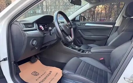 Skoda Superb III рестайлинг, 2022 год, 1 750 000 рублей, 7 фотография