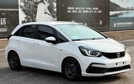 Honda Fit, 2022 год, 1 385 000 рублей, 3 фотография