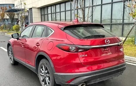 Mazda CX-4, 2021 год, 1 900 000 рублей, 3 фотография