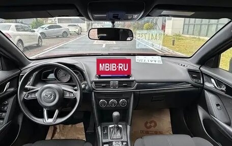 Mazda CX-4, 2021 год, 1 900 000 рублей, 6 фотография