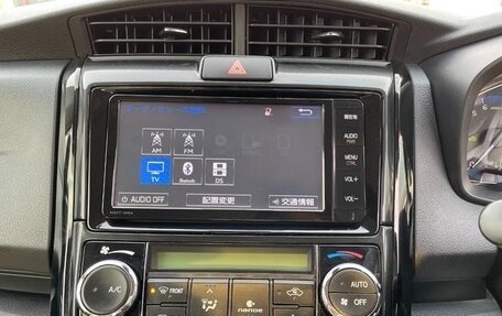 Toyota Corolla, 2019 год, 894 300 рублей, 10 фотография