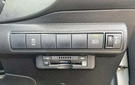 Toyota Corolla, 2021 год, 1 374 000 рублей, 28 фотография