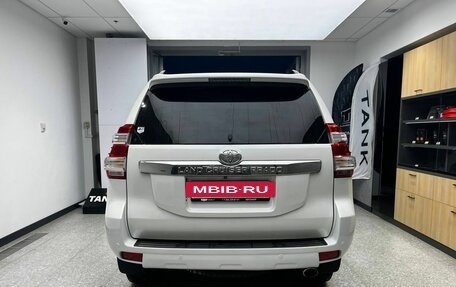 Toyota Land Cruiser Prado 150 рестайлинг 2, 2016 год, 4 350 000 рублей, 6 фотография