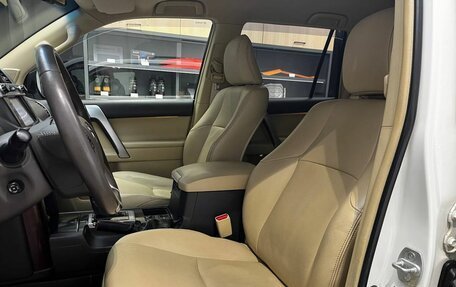 Toyota Land Cruiser Prado 150 рестайлинг 2, 2016 год, 4 350 000 рублей, 13 фотография