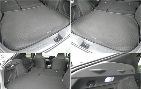 Toyota C-HR I рестайлинг, 2022 год, 1 569 000 рублей, 26 фотография