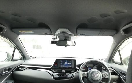 Toyota C-HR I рестайлинг, 2022 год, 1 569 000 рублей, 33 фотография